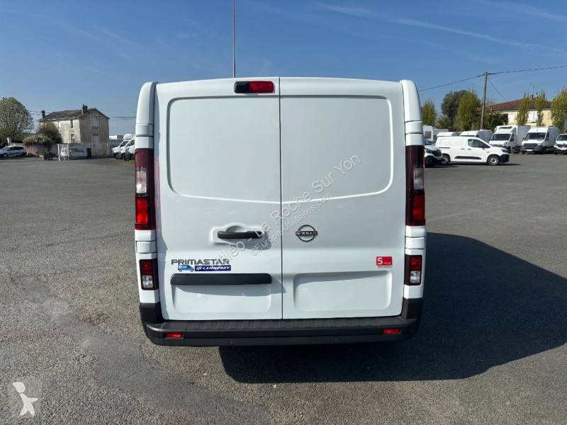 Samochód dostawczy Nissan