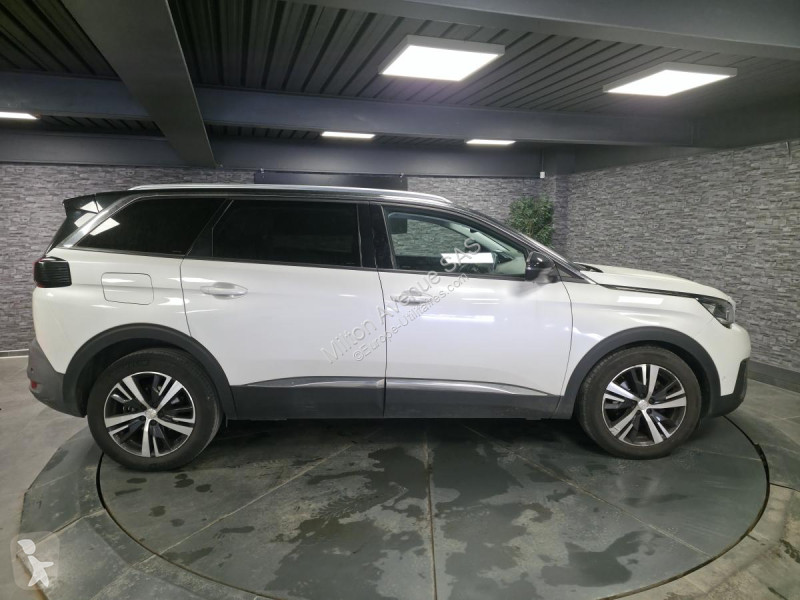 Коммерческий автомобиль Peugeot