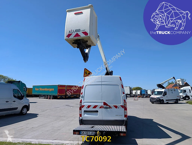 Samochód dostawczy Renault 145.35 nacelle klubb