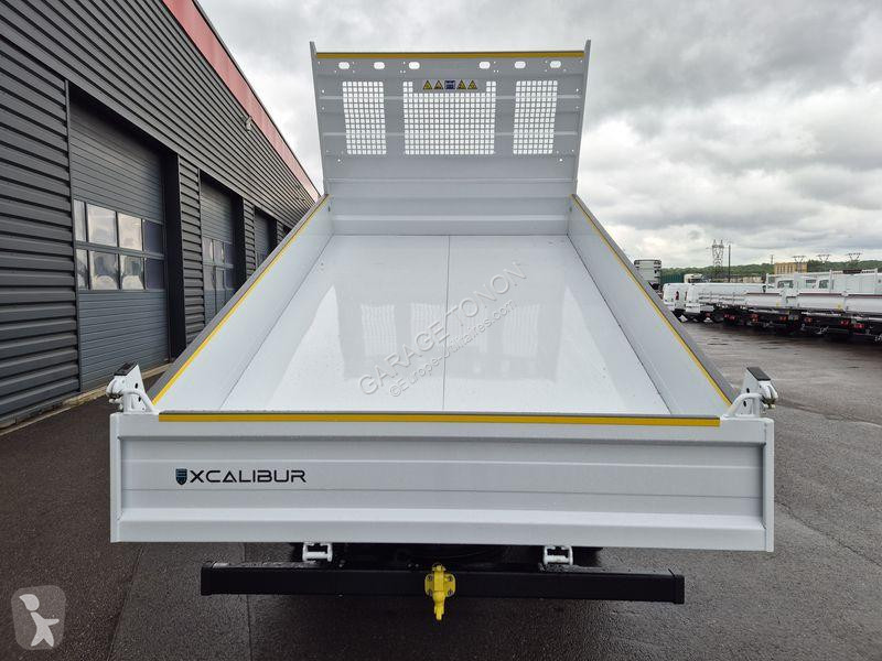 Furgoneta Iveco 35-180 BVA BENNE + COFFRE