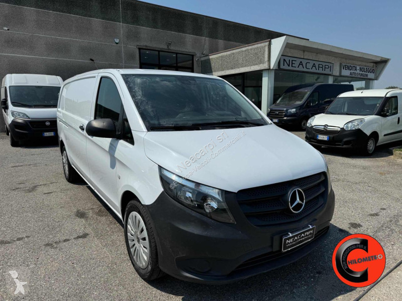 Коммерческий автомобиль Mercedes