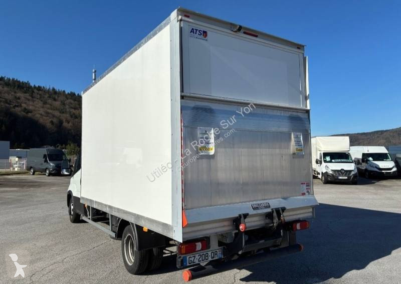 Лекотоварен автомобил Iveco