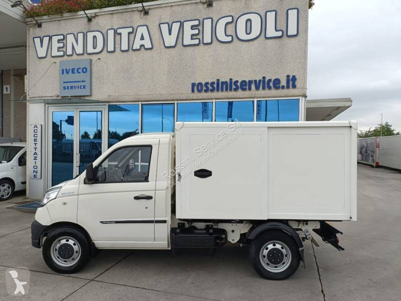 Samochód dostawczy Piaggio