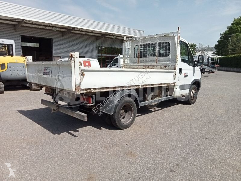 Veículo utilitário Iveco 35C11
