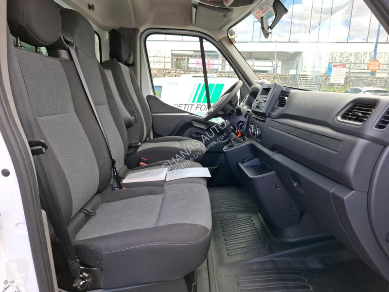 Samochód dostawczy Nissan L3H1 3t5 2.3 DCI 165...