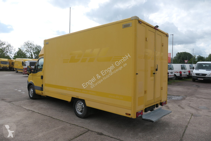 Лекотоварен автомобил Iveco Daily 35 S11 C30C...