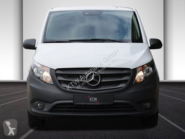 عربة نفعية Mercedes Vito 114...