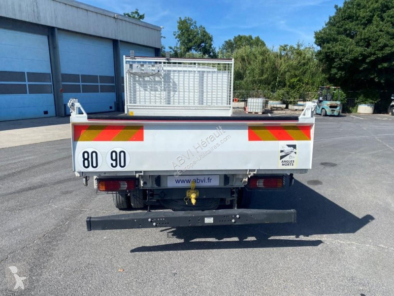 عربة نفعية Iveco 40C14N CNG BENNE 3M30 COFFRE...