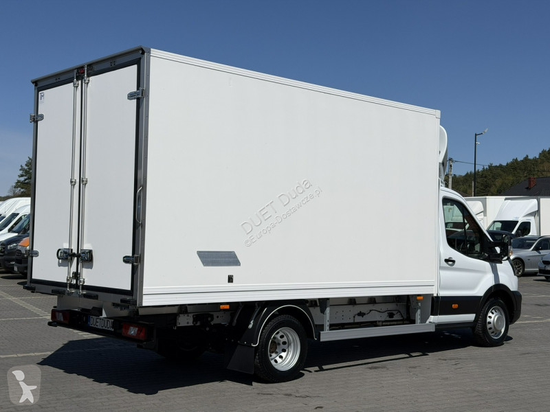Samochód dostawczy Ford