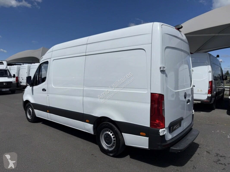 Véhicule utilitaire Mercedes