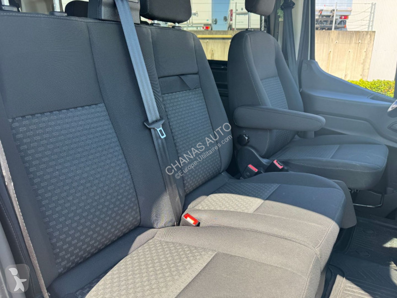 Véhicule utilitaire Ford 350 L2H2 2.0 EcoBlue...