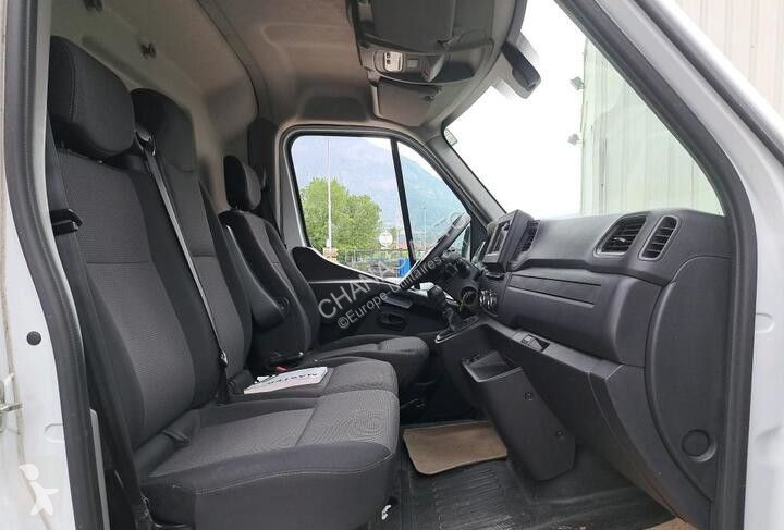 عربة نفعية Renault RJ3500 L3H2 2.3 Blue DCi 165...