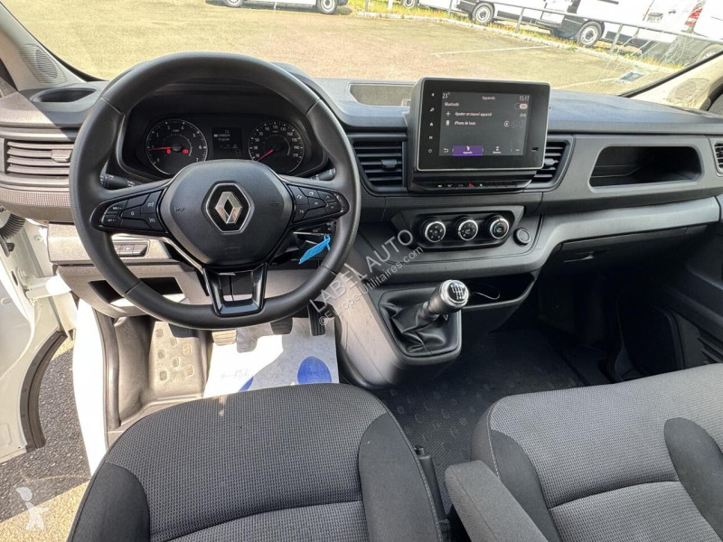 Véhicule utilitaire Renault 2.0