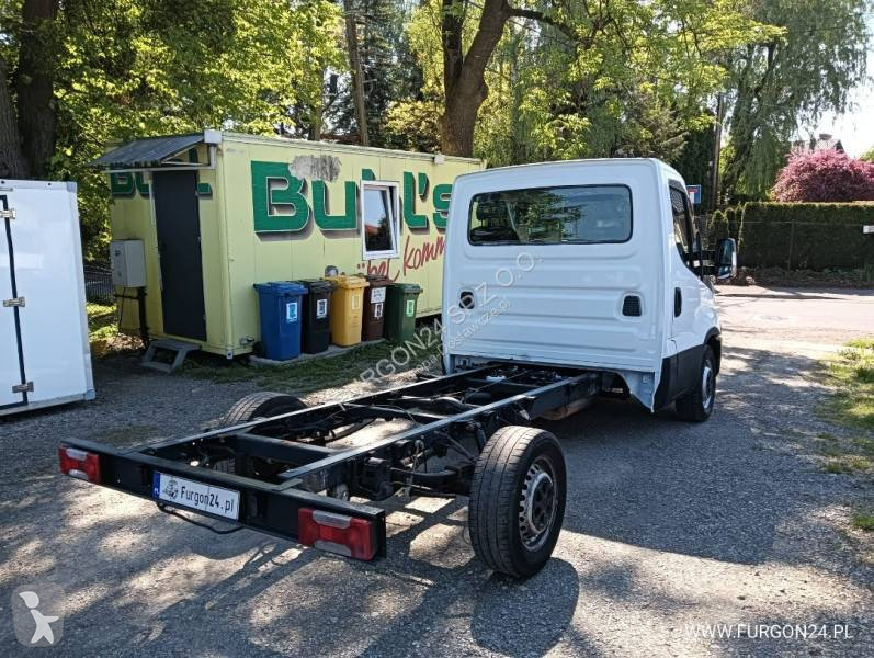 Лекотоварен автомобил Iveco