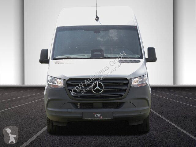 Veículo utilitário Mercedes Sprinter 317...