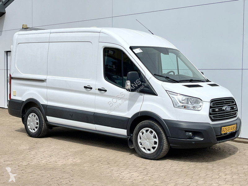 Véhicule utilitaire Ford 2.0 TDCI 130PK L2H2...
