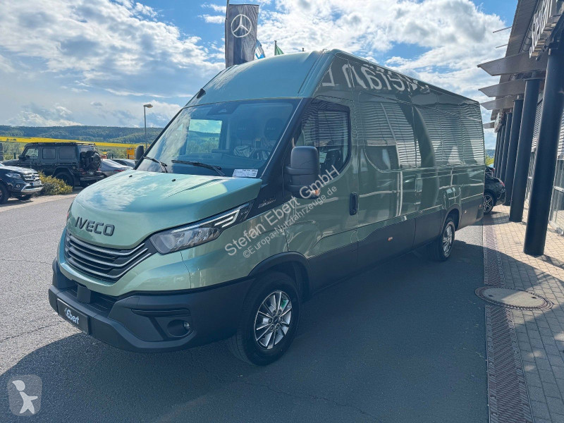 عربة نفعية Iveco 35S18 HA8 3.0L...