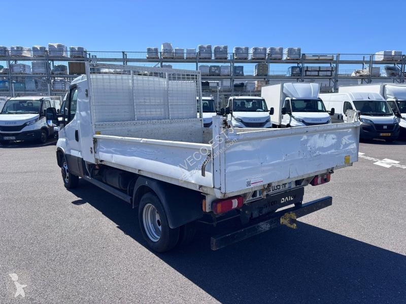 Véhicule utilitaire Iveco moteur 3.0 L - BENNE...