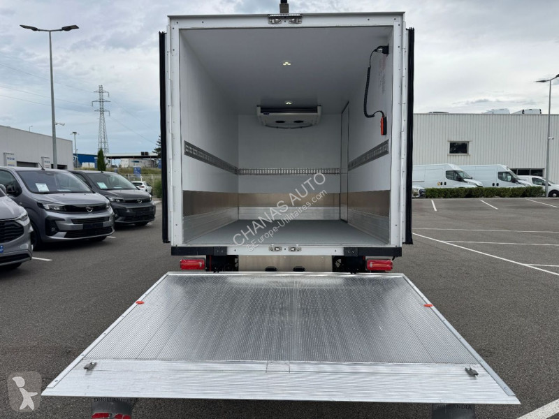 عربة نفعية Iveco 35S18 A8 3L CAISSE LAMBERET...