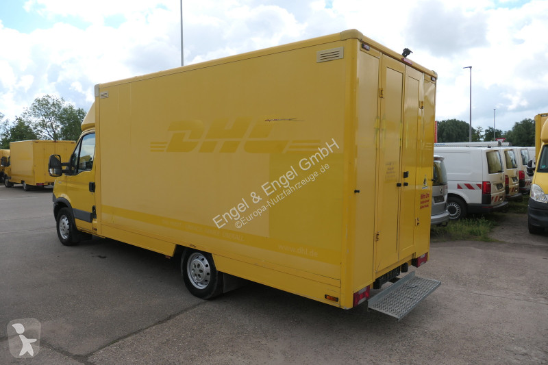 Iveco Daily 35 S11 C30C AUTOMATIK KAMERA Regale...
