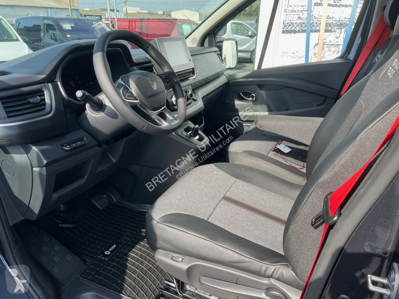 Véhicule utilitaire Renault TRAFIC III FG NEUF:...