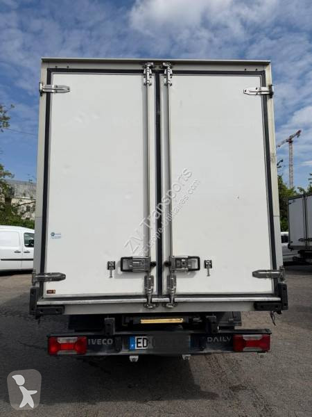 عربة نفعية Iveco