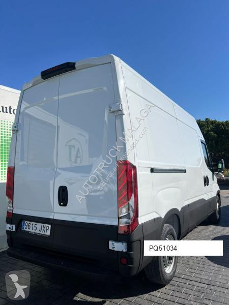 Furgoneta Iveco 35-160 L2H2