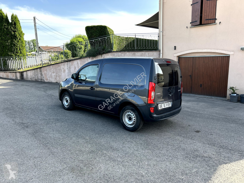 Véhicule utilitaire Mercedes Long 109 1.5 CDI...