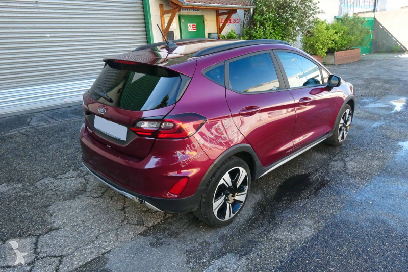 Véhicule utilitaire Ford FIESTA 1,0 I 95