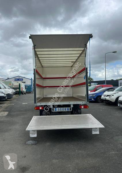 Véhicule utilitaire Iveco