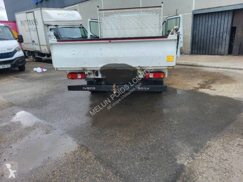 Iveco 35C18A8 van