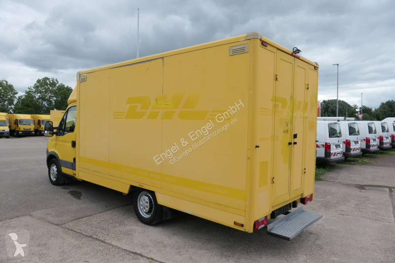 Iveco Daily 35 S11 C30C AUTOMATIK KAMERA Regale...