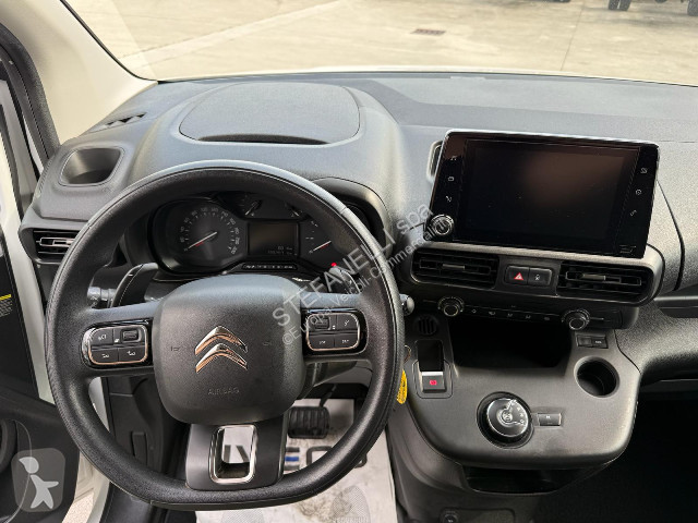 عربة نفعية Citroën BERLINGO M CLUB 130 EAT 8