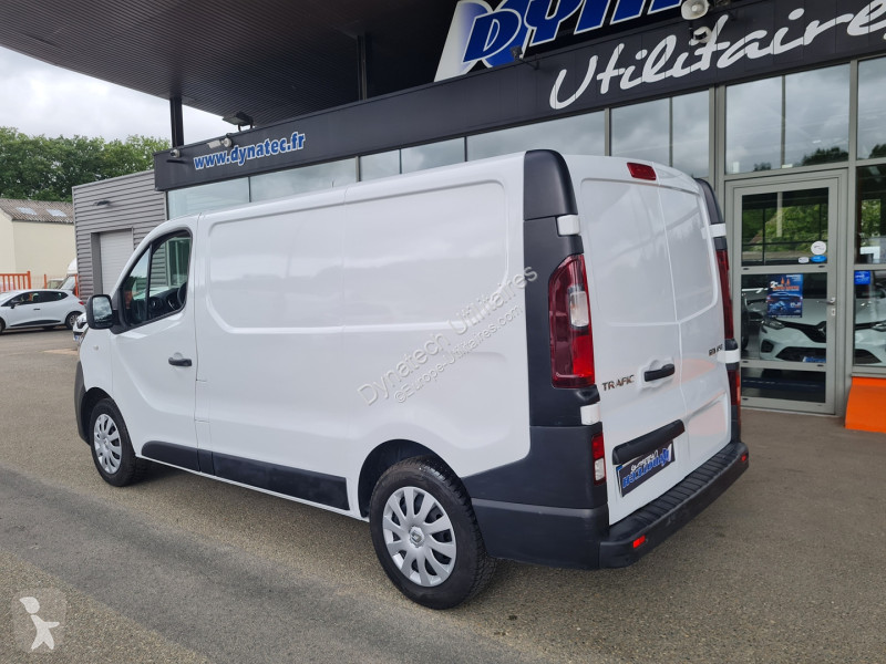 Véhicule utilitaire Renault TRAFIC III FG L1H1...