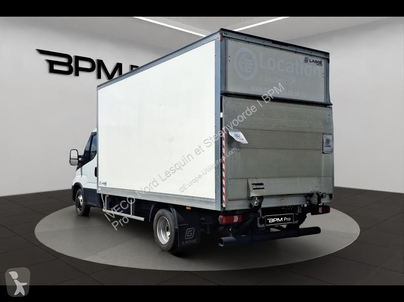 Véhicule utilitaire Iveco CCb 35C16H...