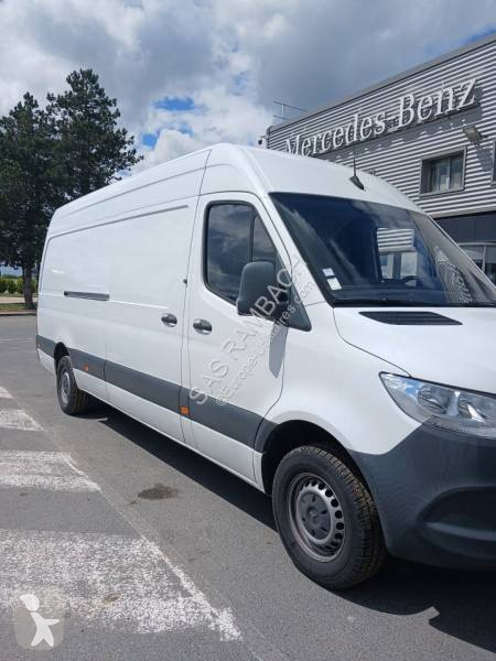 عربة نفعية Mercedes