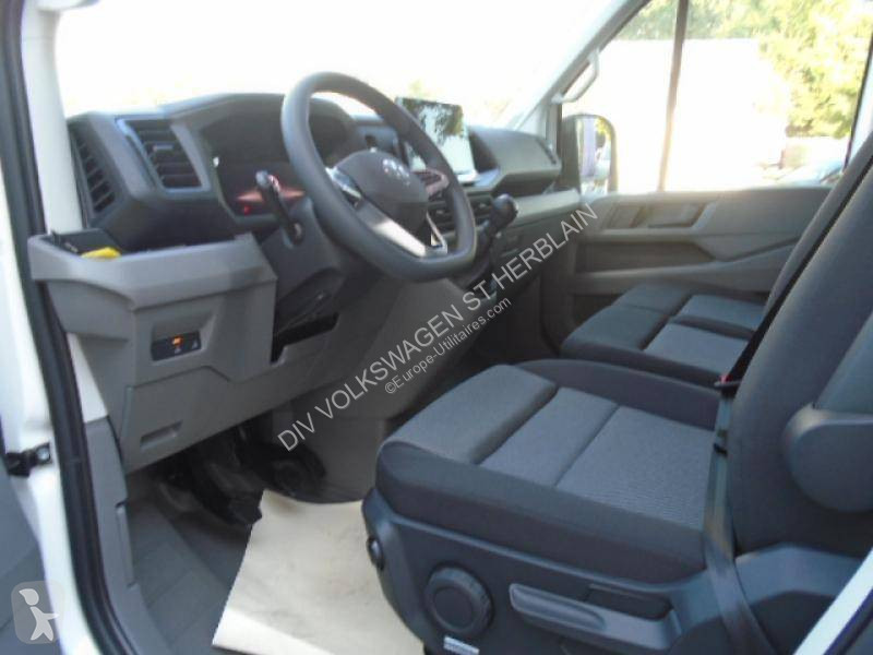Volkswagen CRAFTER VAN 30 L3H3 2.0 TDI 140 CH van