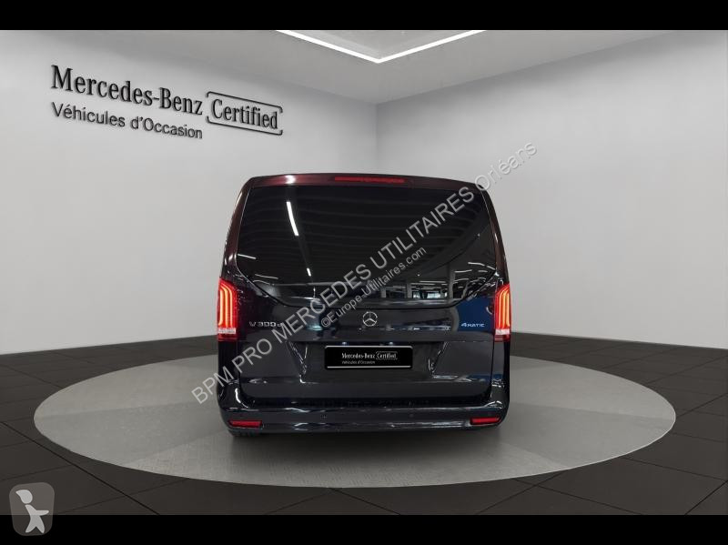 Véhicule utilitaire Mercedes 300 d Extra-Long...
