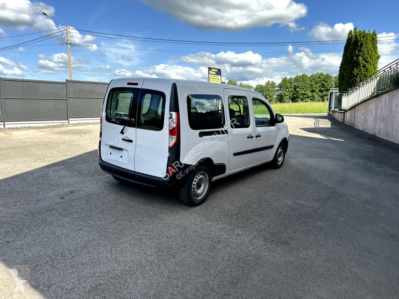 Véhicule utilitaire Renault Maxi Grand Volume...