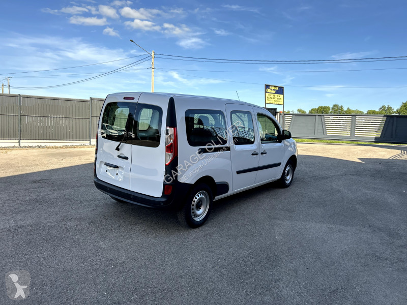 Véhicule utilitaire Renault Maxi Grand Volume...