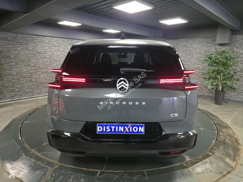Véhicule utilitaire Citroën C5 AIRCROSS 1.2i...