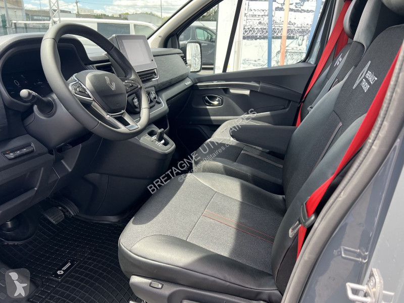 Véhicule utilitaire Renault TRAFIC III FG NEUF:...