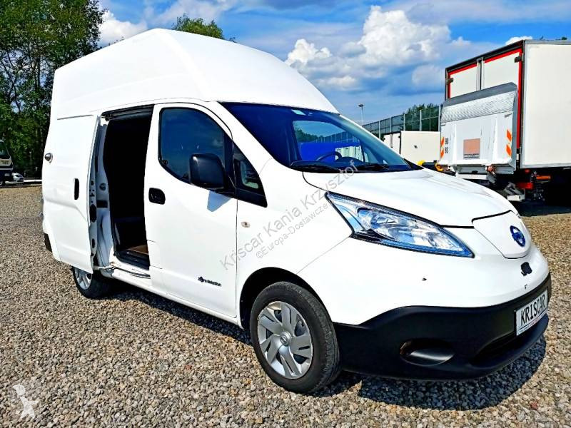 Samochód dostawczy Nissan