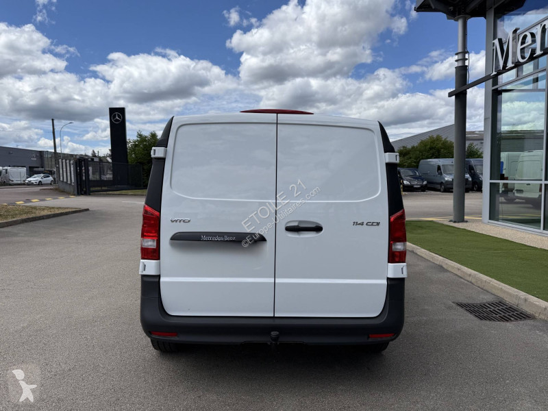 Samochód dostawczy Mercedes VITO FOURGON 114...
