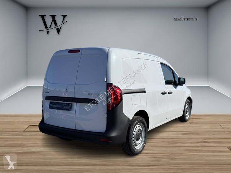 عربة نفعية Mercedes 112 CDI Fourgon Base Standard