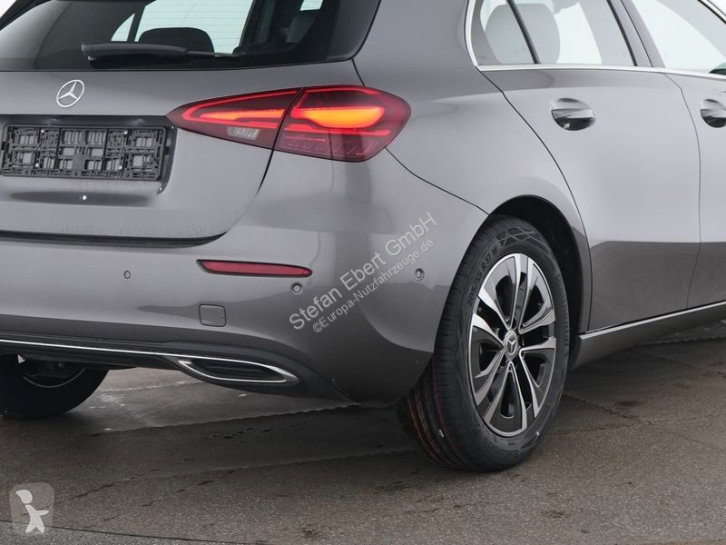 Véhicule utilitaire Mercedes A 180 Progressive...