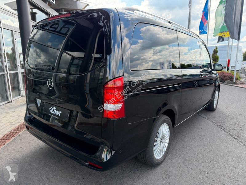 عربة نفعية Mercedes V  d DISTRONIC AHK2,5to 7Sitze