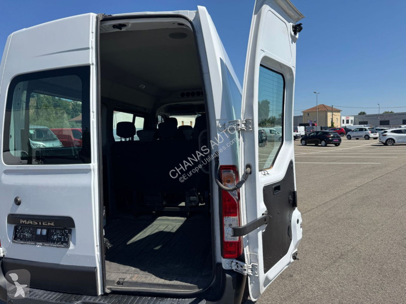 عربة نفعية Renault L2H2 2.3 dCi 145 9PL 9 places