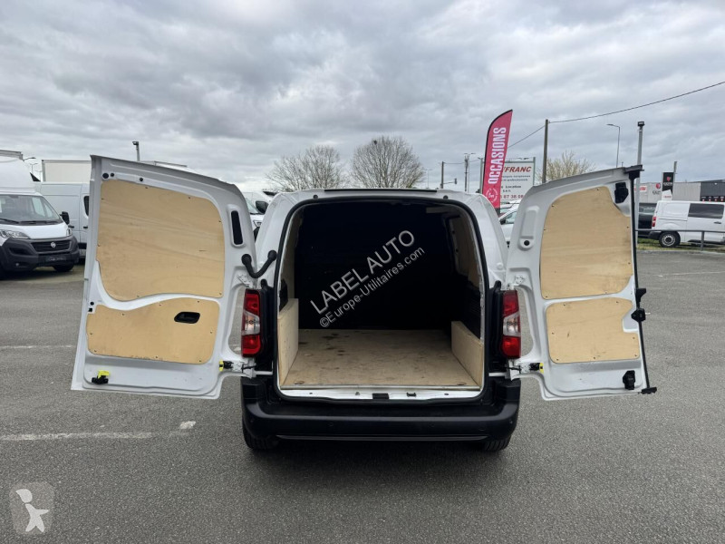 Véhicule utilitaire Peugeot