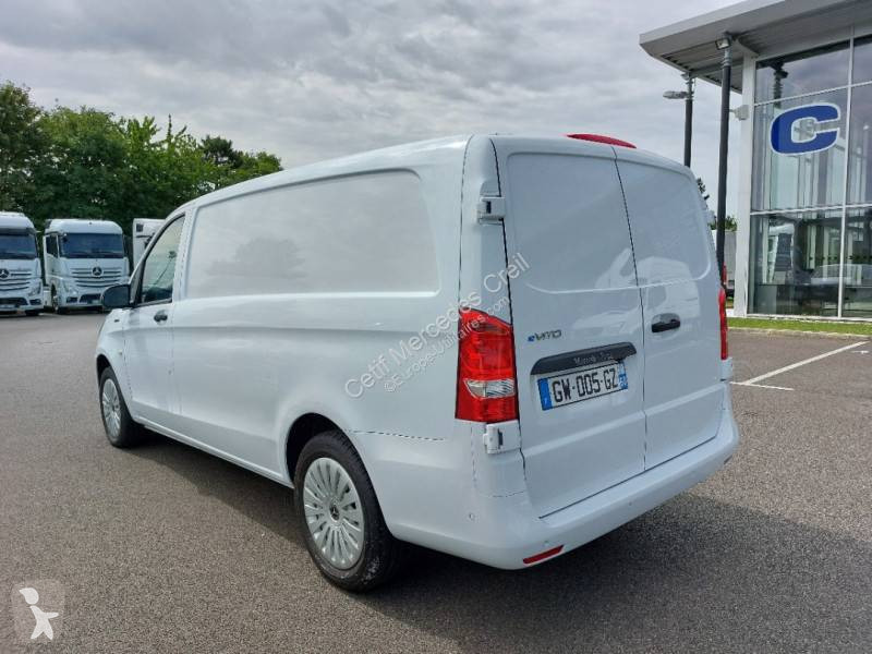 عربة نفعية Mercedes